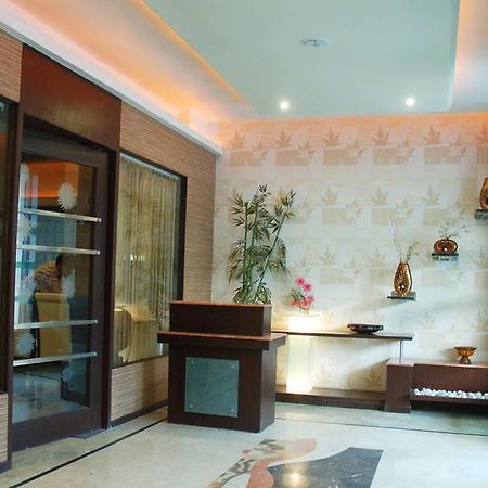 Hotel Sitara Royal Hajdarabad Zewnętrze zdjęcie