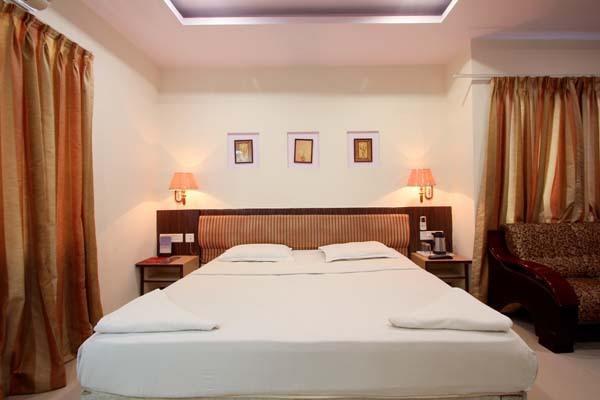 Hotel Sitara Royal Hajdarabad Zewnętrze zdjęcie