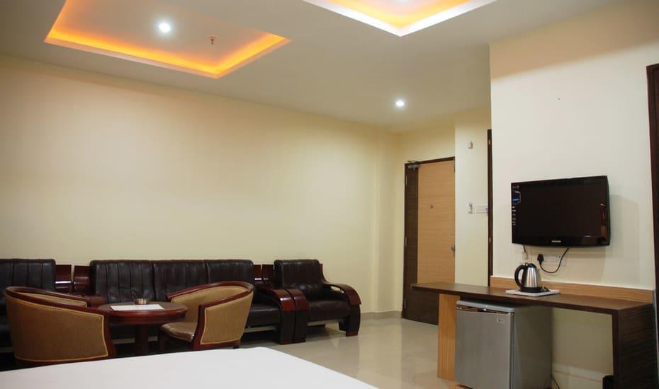 Hotel Sitara Royal Hajdarabad Zewnętrze zdjęcie